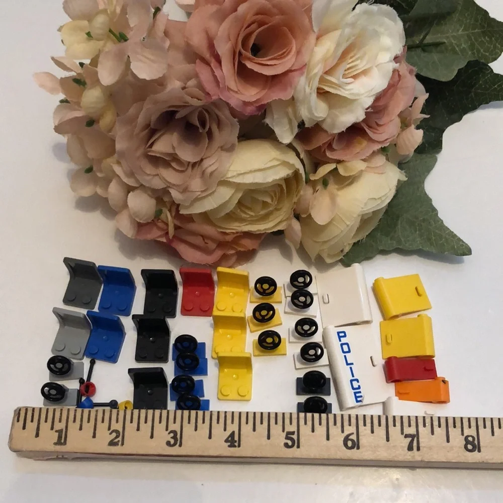 LEGO CAR SEATS VINTAGE LEGOS STEERING WHEELS LEGO Car Doors 80-90s LEGO